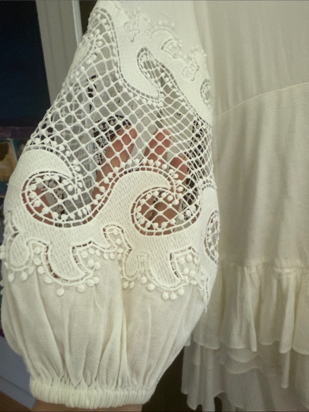 Maje White Ruffle-Trim V-Neck Dress size 42 - Picture 8 of 8